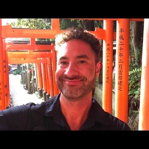 Meet your Posher, Dom